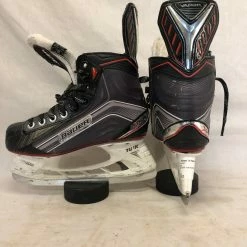 Used Bauer X600 Ice Hockey Size 3.5 D Skates