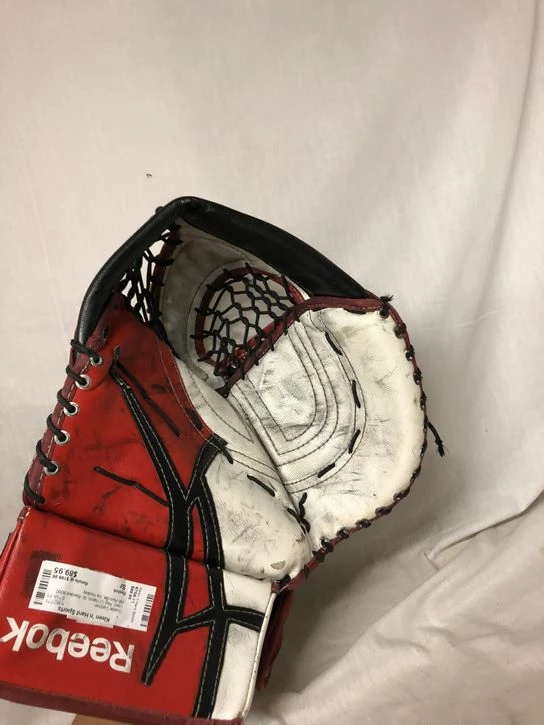 Reebok Used Reg (Lt Hand) Revoke 9000 Sr Wh-Red-Blk Ice Hockey Goalie Catcher 5 Reebok Used Reg (Lt Hand) Revoke 9000 Sr Wh-Red-Blk Ice Hockey Goalie Catcher