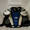 Used Easton ST4 Size Jr M Ice Hockey Shoulder Pads 2 Used Easton ST4 Size Jr M Ice Hockey Shoulder Pads