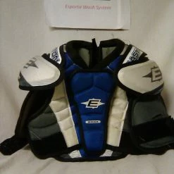 Used Easton ST4 Size Jr M Ice Hockey Shoulder Pads