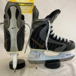 Used Nike Ignite 7 Size 2 D Ice Hockey Skates