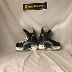 Easton Used Synergy 900 Size 4 D Ice Hockey Skates