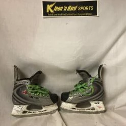 Nike Bauer Used Vapor XXXX Size 2.5 D Ice Hockey Skates