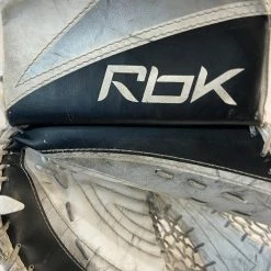 Used RBK XPulse 7.0 PS Reg (Lt Hand) Sz Jr White/gray Ice Hockey Goalie Catcher
