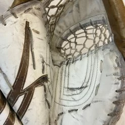 Used Reebok Revoke 7000 Reg (Lt Hand) White/Gold Ice Hockey Goalie Glove Set