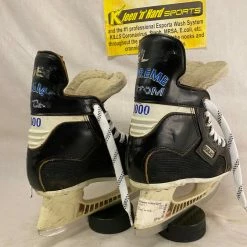 Used Bauer Supreme 3000 Size 1 D Ice Hockey Skates