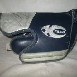 Used TPS Exceed Size Jr Reg (Rt Hand) Navy-Silver Ice Hockey Goalie Blocker