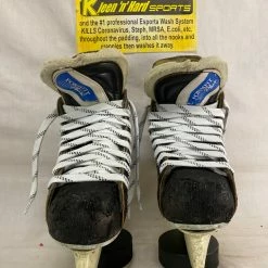 Used Bauer Supreme 3000 Size 1 D Ice Hockey Skates