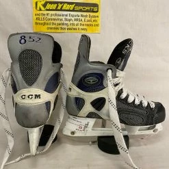 Used CCM Super Tacks 852 Size 2.5 D Ice Hockey Skates