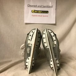 Used CCM Vector 4.0 Size 4 D Ice Hockey Skates