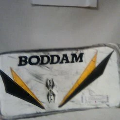 Used Boddam XCell Size Int Reg (Rt Hand) Wht-Blk-Gld Ice Hockey Goalie Blocker