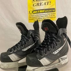 Used CCM U+ 08 Size Yth 13.5 D Ice Hockey Skates