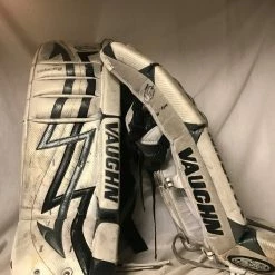 Used Vaughn Velocity 7200 Size 30"+1 White Ice Hockey Goalie Leg Pads