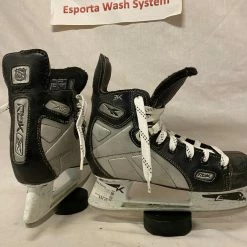 Used RBK 3K Size 3.5 Ice Hockey Skates