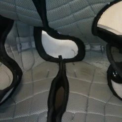 Used Easton ST4 Size Jr M Ice Hockey Shoulder Pads