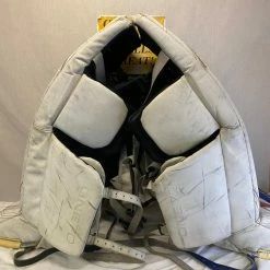 Used Bauer Supreme One70 Size 28