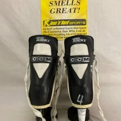 Used CCM Tacks 152 Size 4 D Ice Hockey Skates