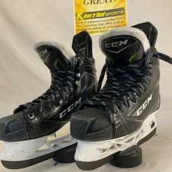 Used CCM Ribcore 78K Size 5 D Ice Hockey Skates