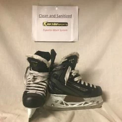 Used Bauer Vapor APX2 Size 4 D Ice Hockey Skates