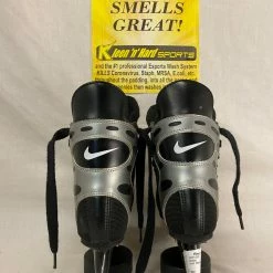 Used Nike Black Silver Size 3 D Ice Hockey Skates