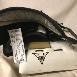 Used Vaughn V5 7490i Reg (Lt Hand) Sz Int White-Black Ice Hockey Goalie Catcher
