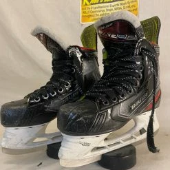 Used Bauer Vapor X2.9 Size 2 D Ice Hockey Skates