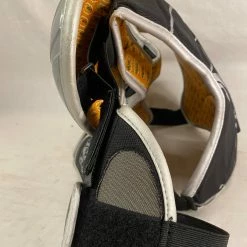 Lacrosse New And Used Used Warrior Vapor Black Silver Size Yth M Lacrosse Shoulder Pads