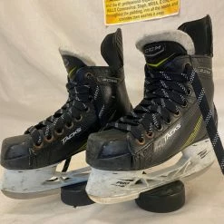 Used CCM Tacks 2052 Size 1 D Ice Hockey Skates