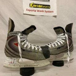 Used Nike Bauer Vapor XXXX Size 2.5 D Ice Hockey Skates