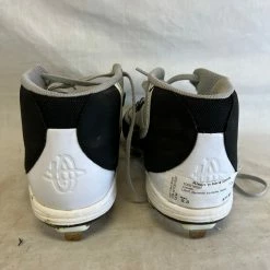 Used Nike Size 9.5 Hurache Metal Baseball Cleats