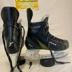 Used CCM Tacks 2052 Size 1 D Ice Hockey Skates