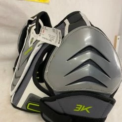 Used Reebok 3K Size XXS Lacrosse Shoulder Pads Lacrosse New And Used
