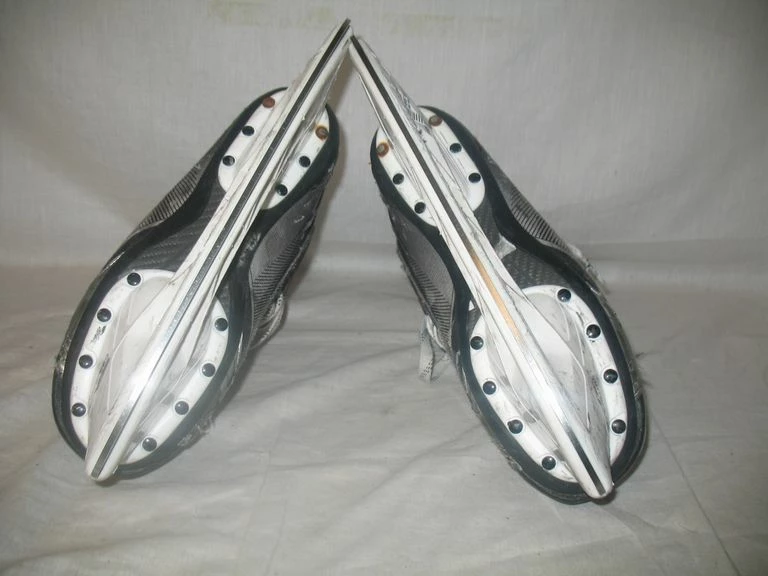 Used Bauer X60 Size 7 D Ice Hockey Skates 5 Used Bauer X60 Size 7 D Ice Hockey Skates