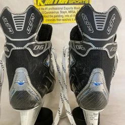 Used CCM Vector 06 Size 3 D Ice Hockey Skates