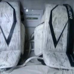 Used Bauer Supreme 100 Size 36" +1 White Hockey Goalie Leg Pads Ice Hockey Goalie Leg Pads