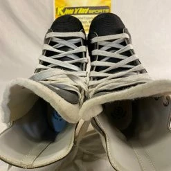 Used CCM Champion 90 Size 2 D Ice Hockey Skates