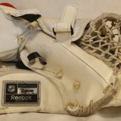 Used Reebok 18K Left Sz Int White Red Ice Hockey Goalie Catcher