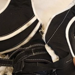 Used Reebok 18K Left Sz Int White Red Ice Hockey Goalie Catcher