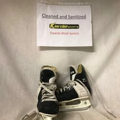 Used CCM 152 Tacks Size Yth 12 Ice Hockey Skates