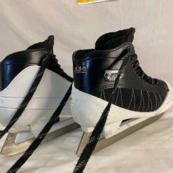 Used CCM 452 Tacks Size 5 D Ice Hockey Goalie Skates