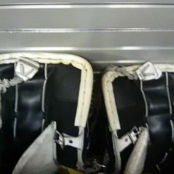 Used Bauer ONE90 Size 31