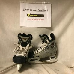 Used CCM Vector 4.0 Size 4 D Ice Hockey Skates
