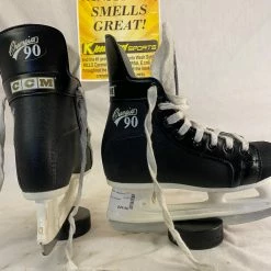 Used CCM Champion 90 Size 2 D Ice Hockey Skates