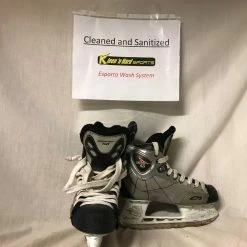 Used CCM Vector 4.0 Size 4 D Ice Hockey Skates