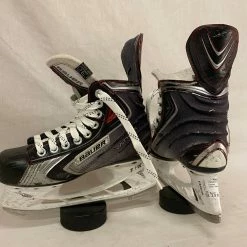 Used Bauer Vapor X60 Ice Hockey Size 3.5 D Skates Bauer Skates