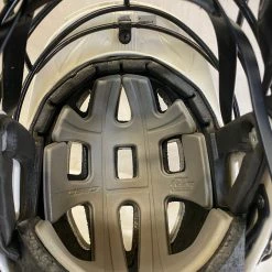 Used Cascade CLH2 Size M/L White Lacrosse Mens Helmet