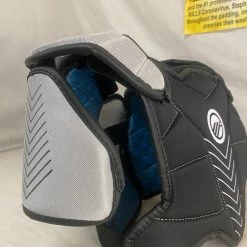 New Maverik Charger Black/Grey Size Youth Small Lacrosse Shoulder Pads Lacrosse New And Used