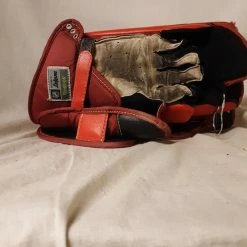 Used Reebok 9000 Size Sr Reg (Rt Hand) White-Red-Black Ice Hockey Goalie Blocker