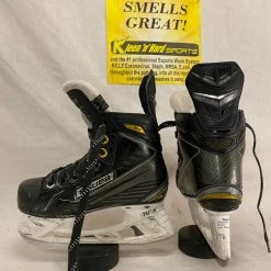 Used Bauer Supreme 160 Size 1 D Ice Hockey Skates