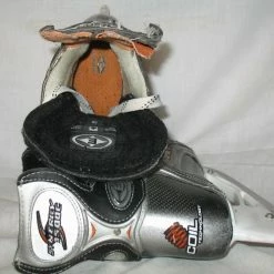 Used Easton Synergy 1500 Size 3 R Ice Hockey Skates 11 Used Easton Synergy 1500 Size 3 R Ice Hockey Skates